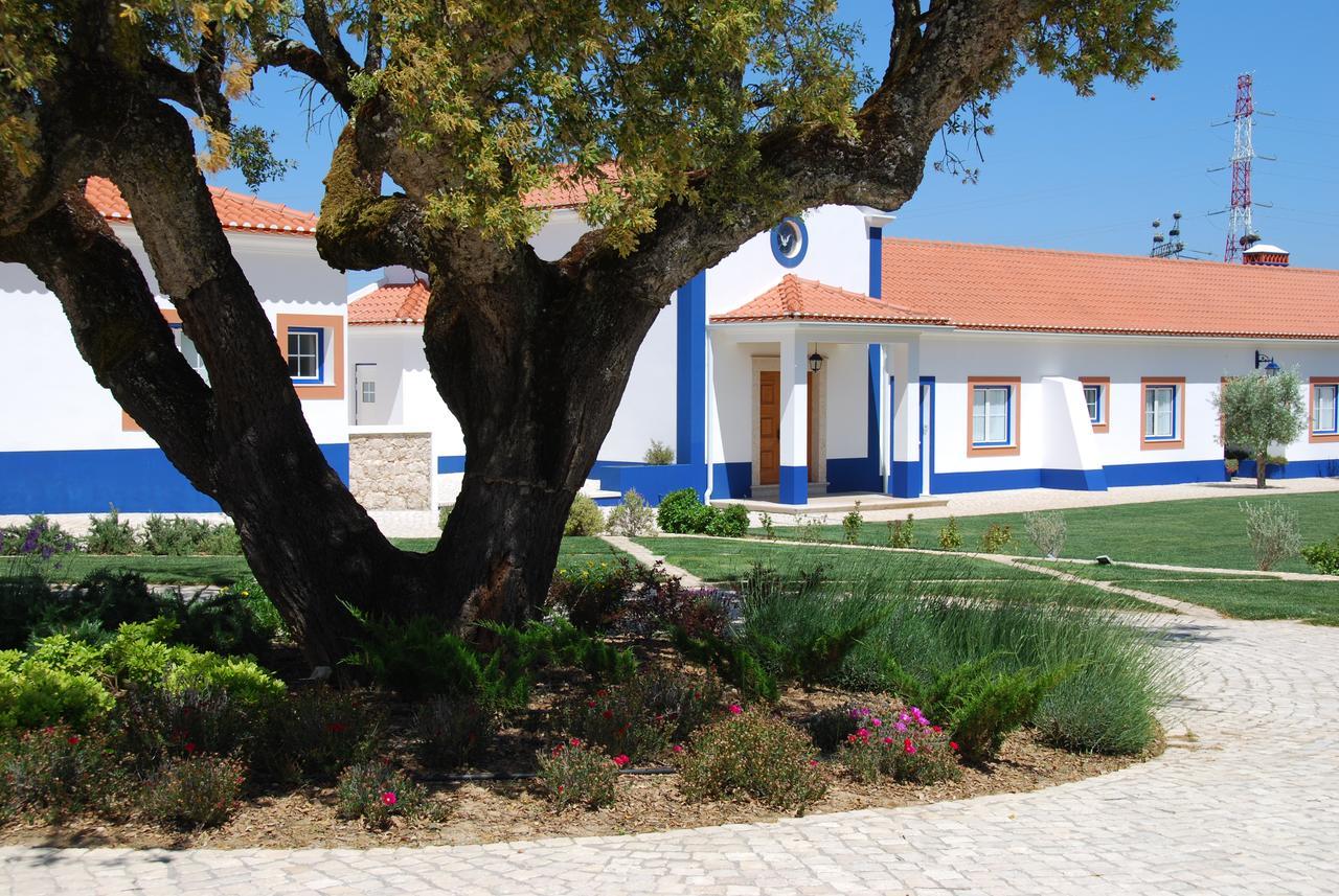 Quinta Da Torre - Casas De Campo Panzió Alenquer Kültér fotó